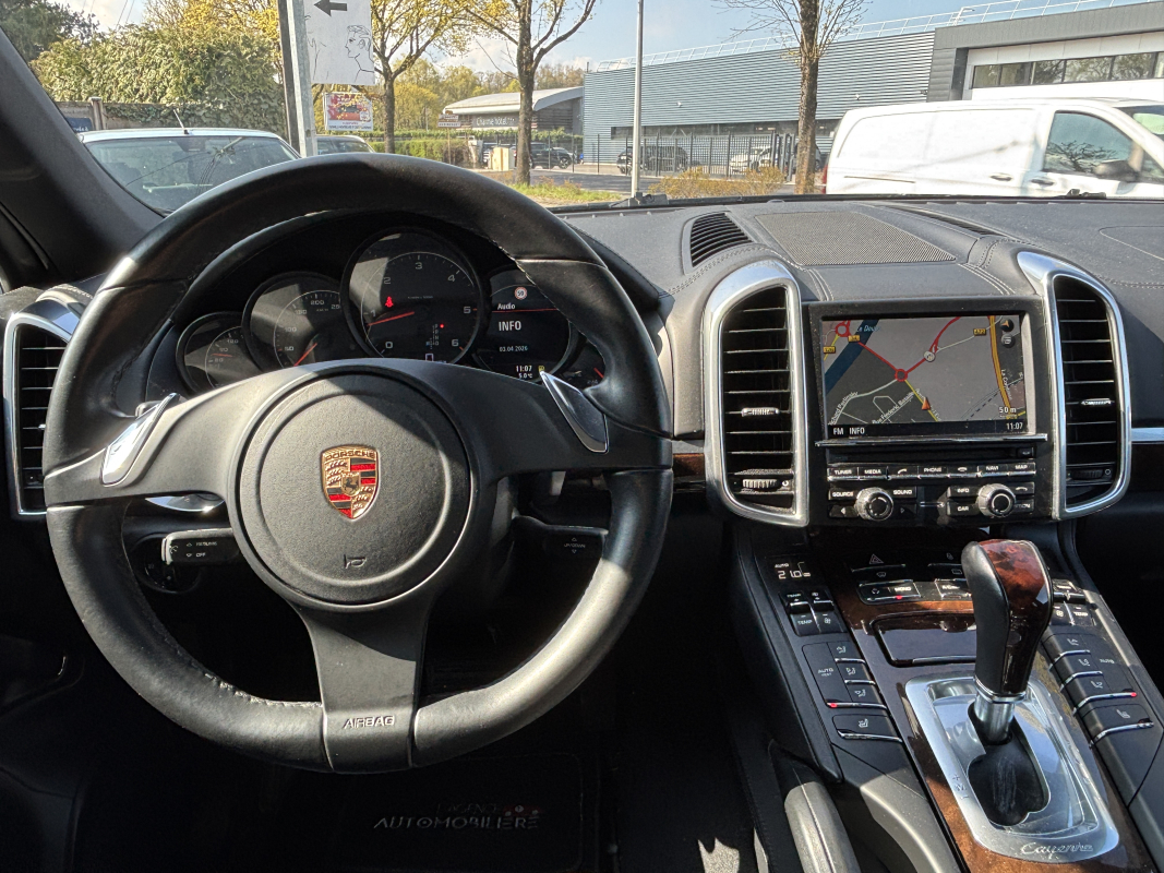 Porsche Cayenne — 22