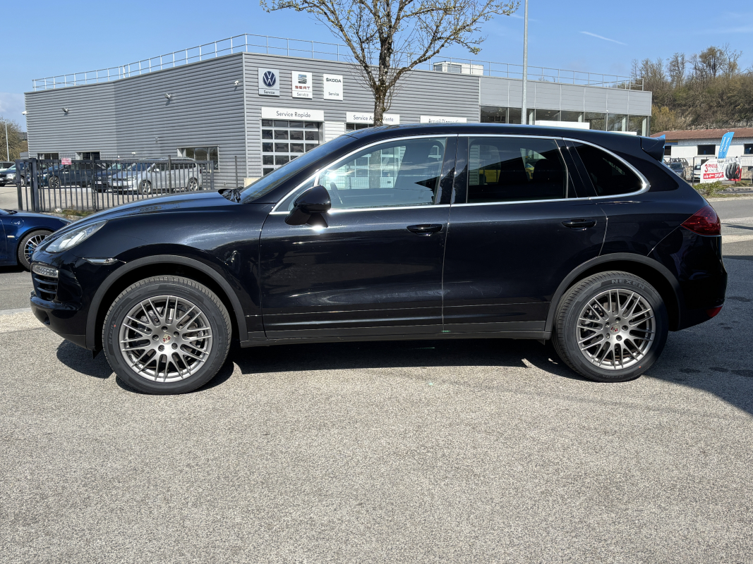 Porsche Cayenne — 7