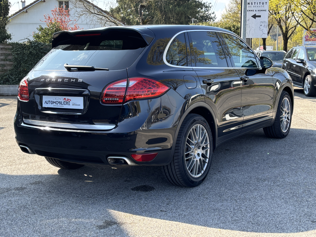 Porsche Cayenne — 8