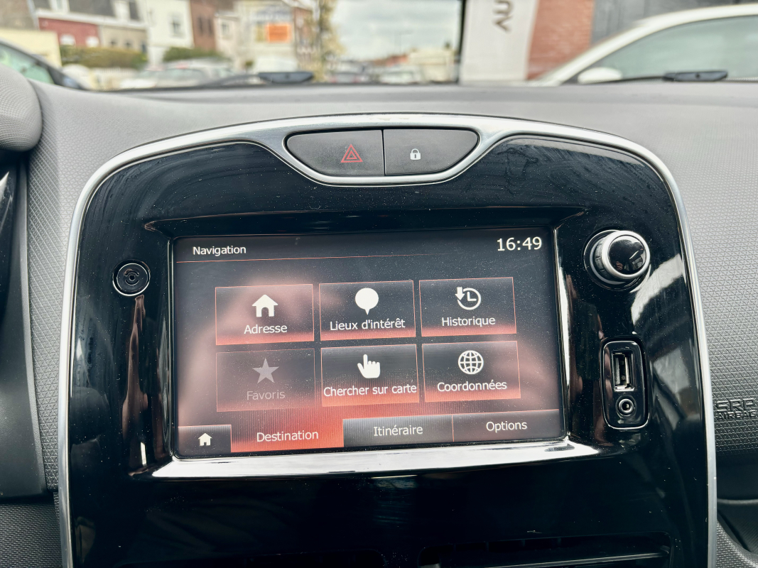 Renault Clio — 18