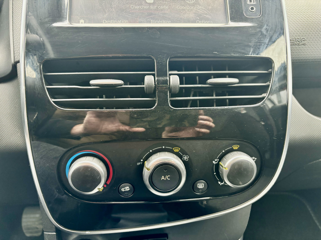 Renault Clio — 20