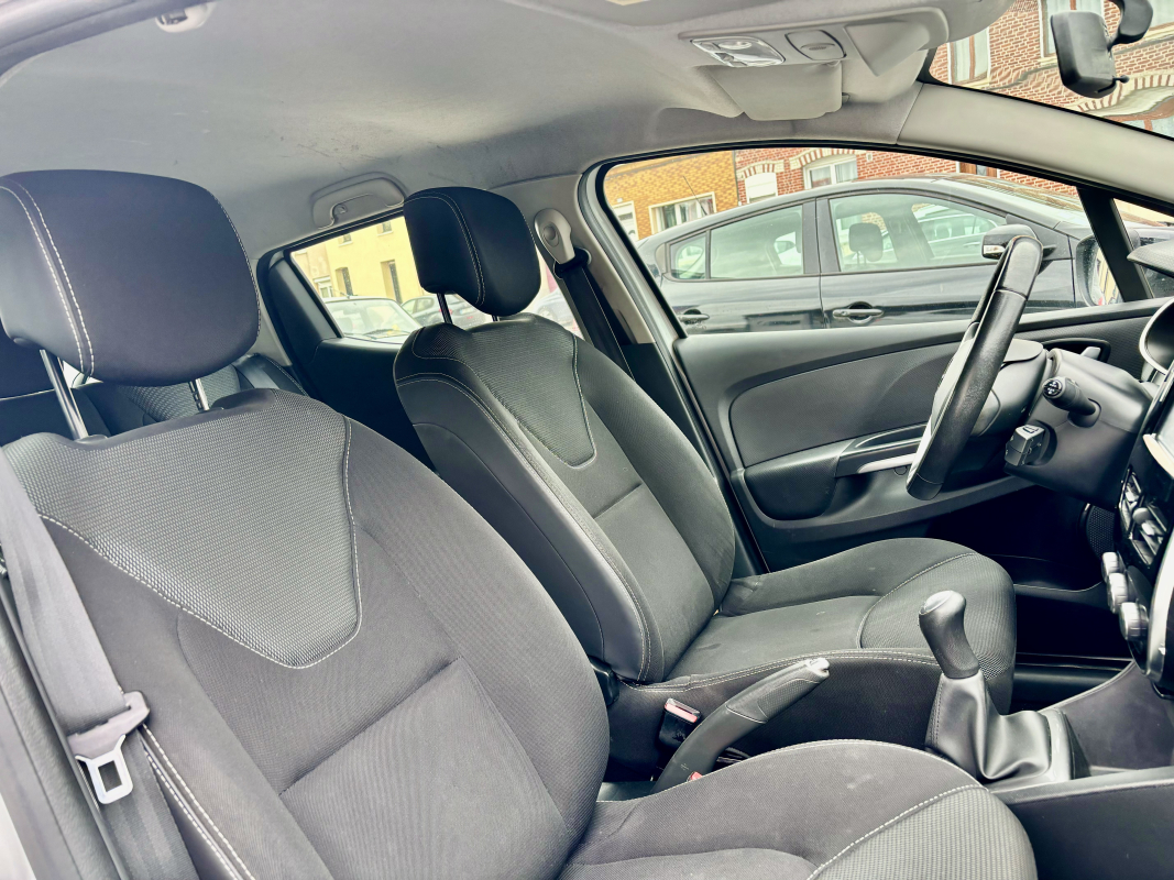 Renault Clio — 14