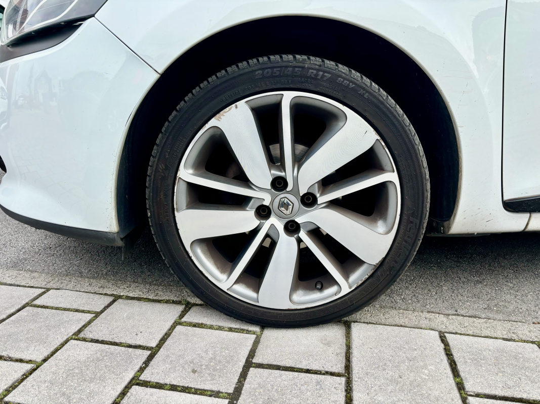 Renault Clio — 21