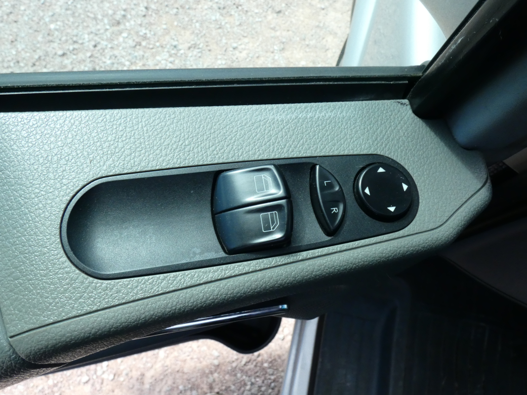 Mercedes Vito — 19