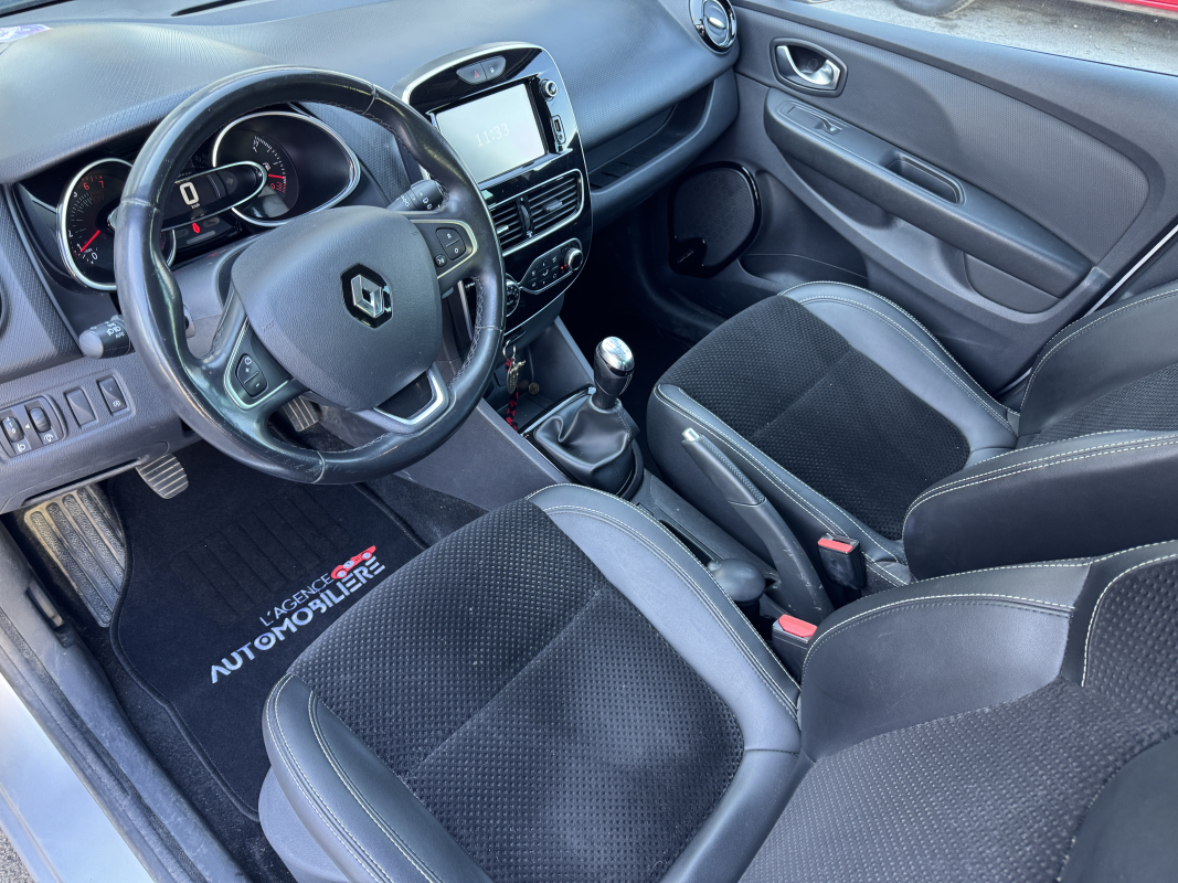 Renault Clio — 7