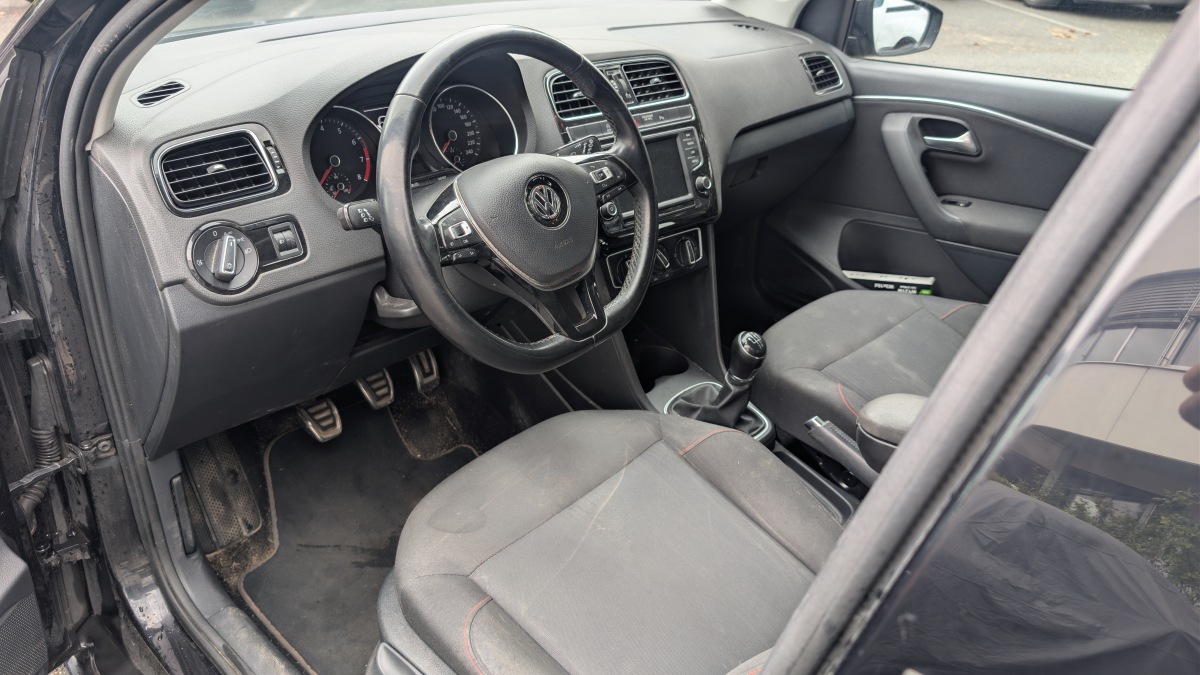 Volkswagen Polo — 9