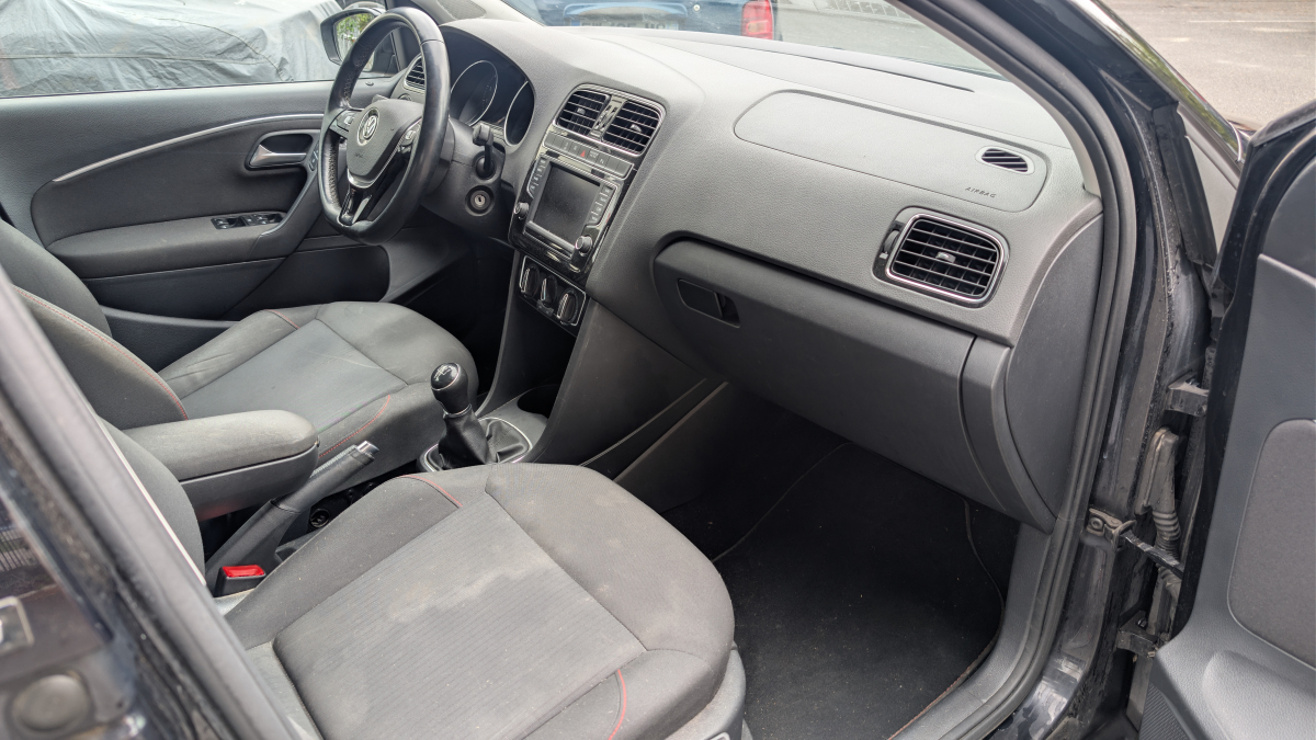 Volkswagen Polo — 12