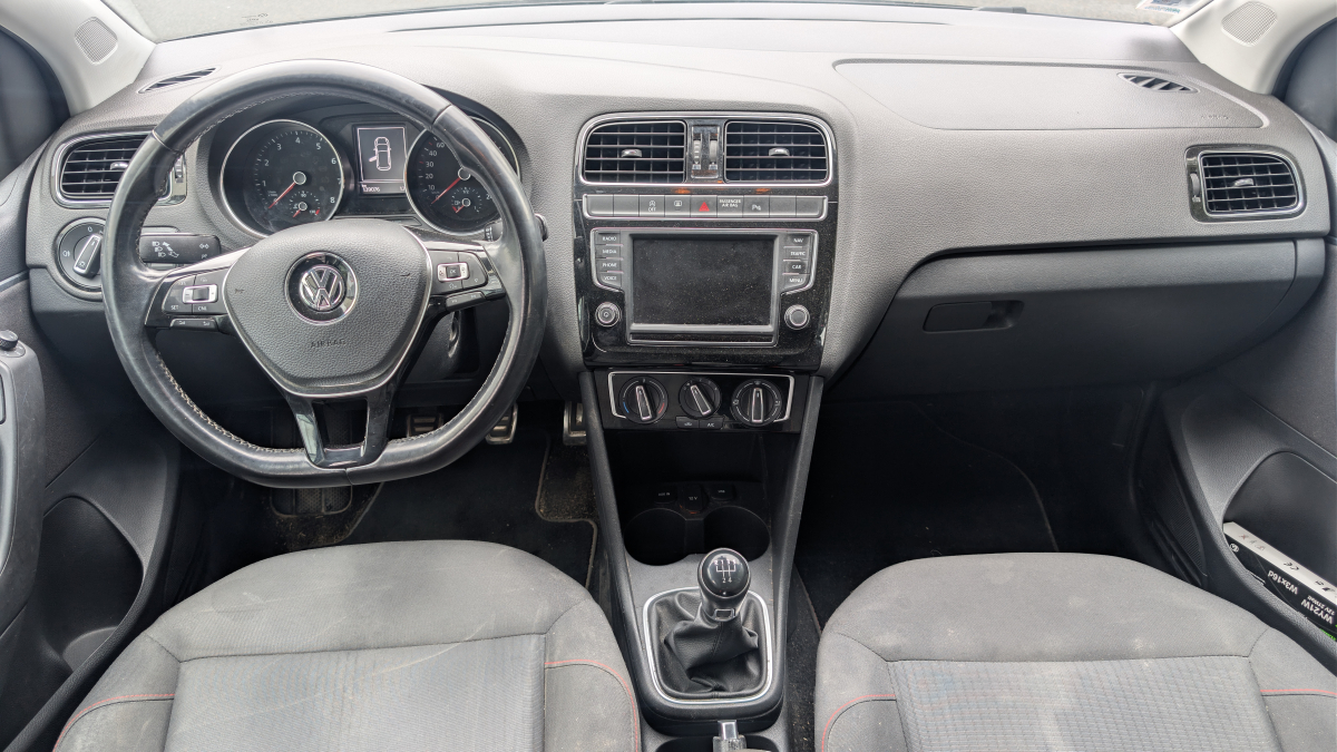 Volkswagen Polo — 15