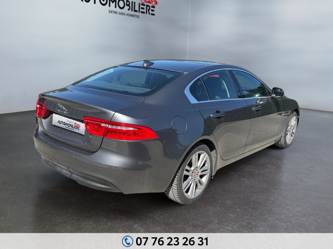 Jaguar XE — 3