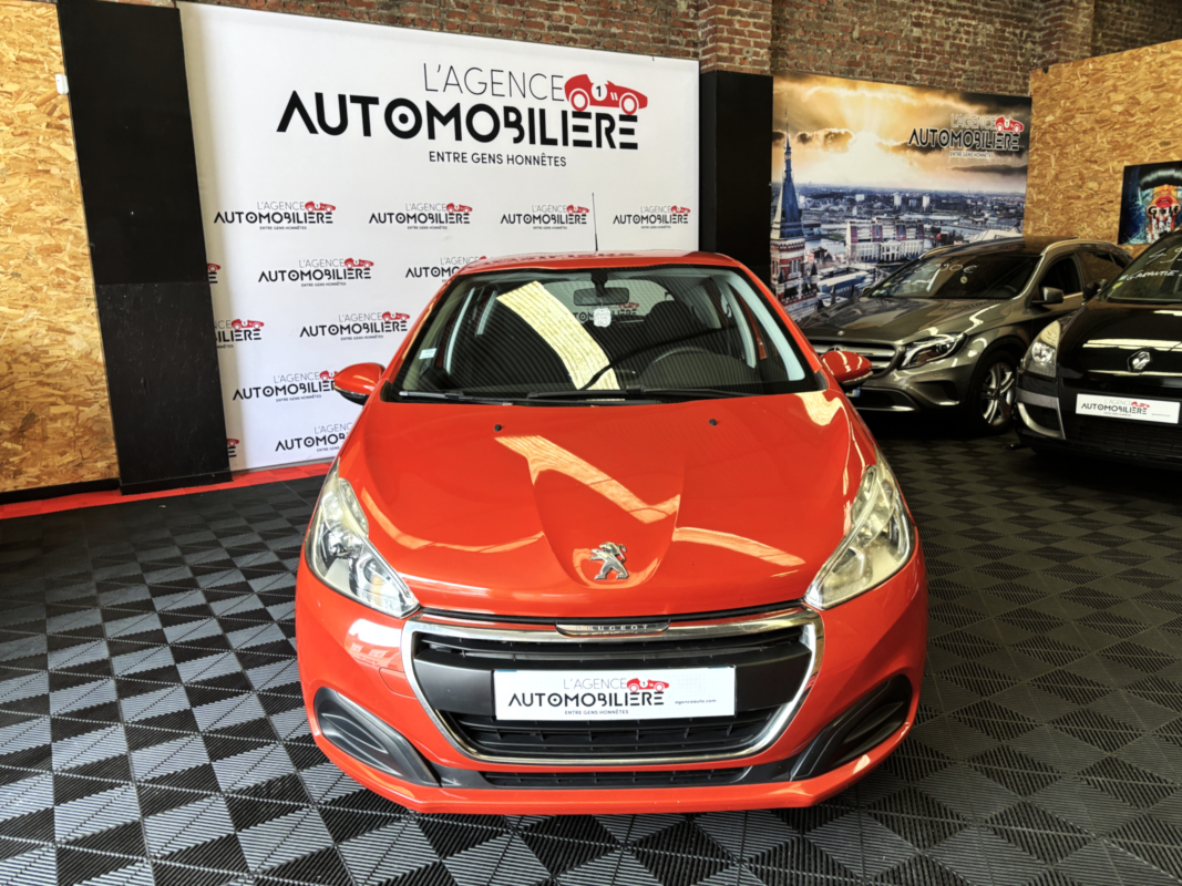 Peugeot 208 — 2