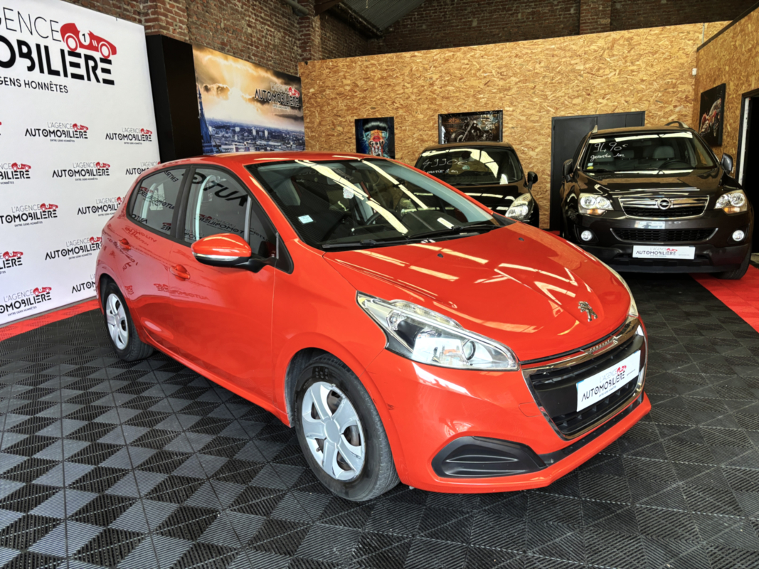 Peugeot 208 — 4