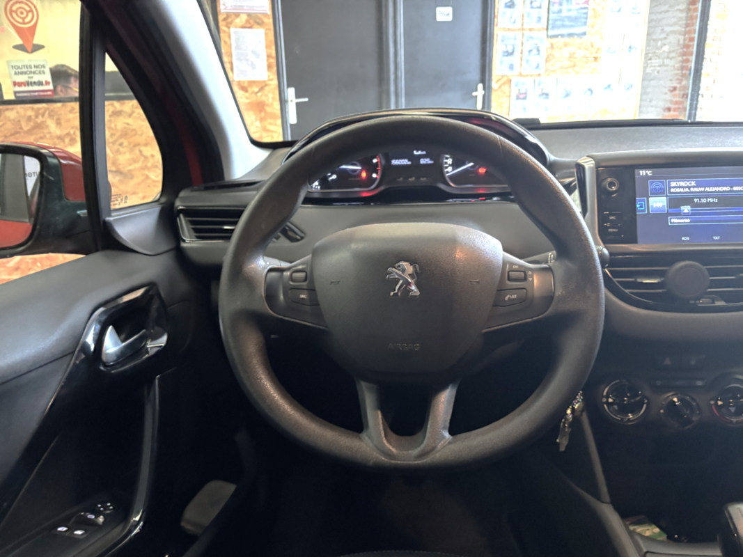 Peugeot 208 — 21