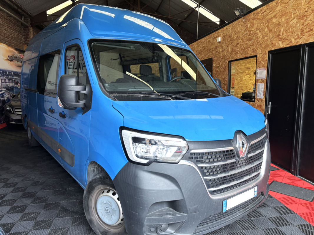 Renault Master — 3
