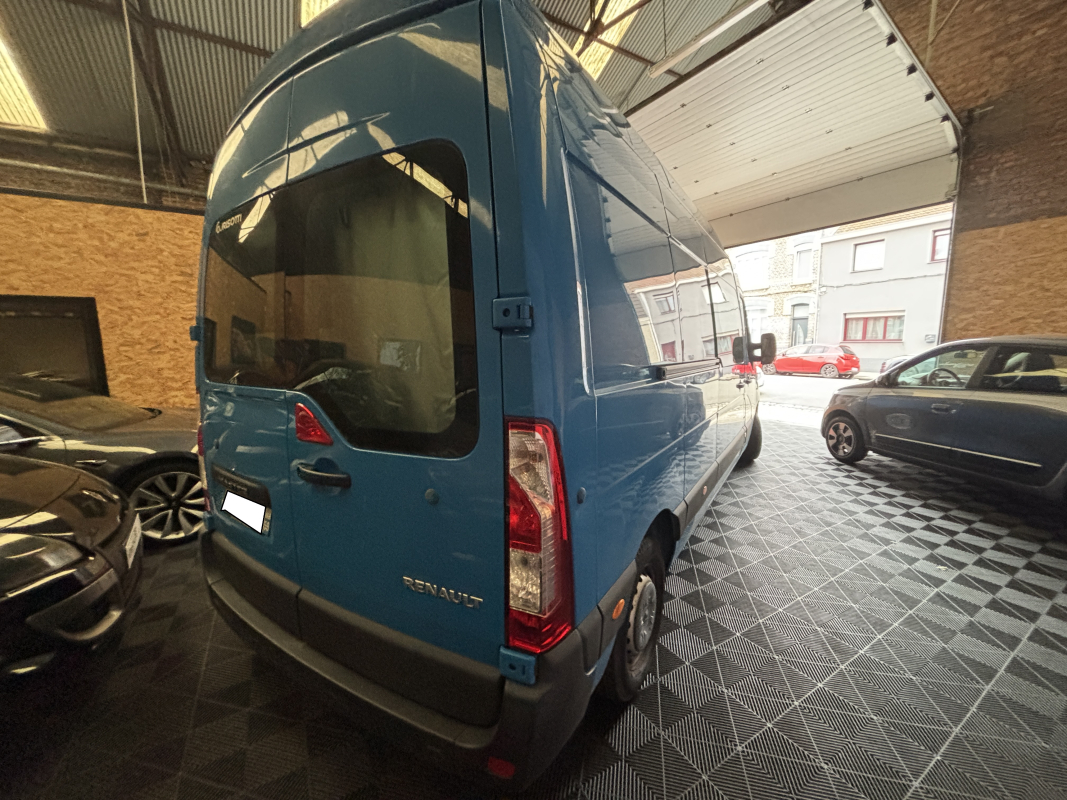 Renault Master — 4