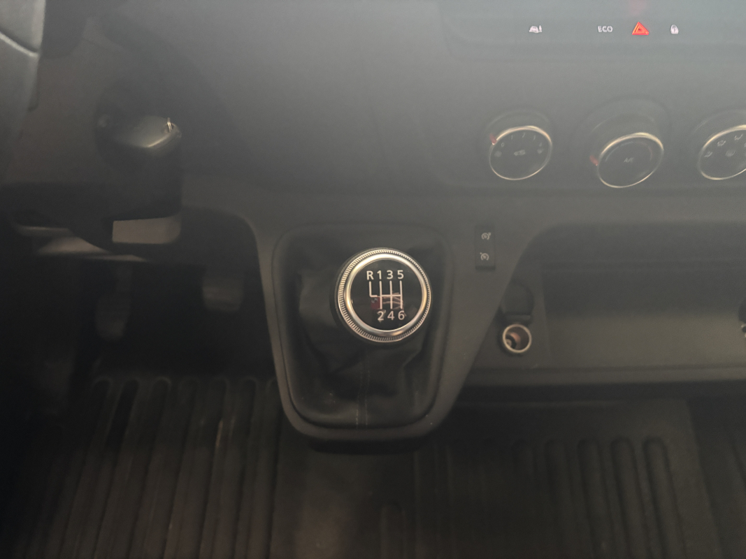 Renault Master — 14
