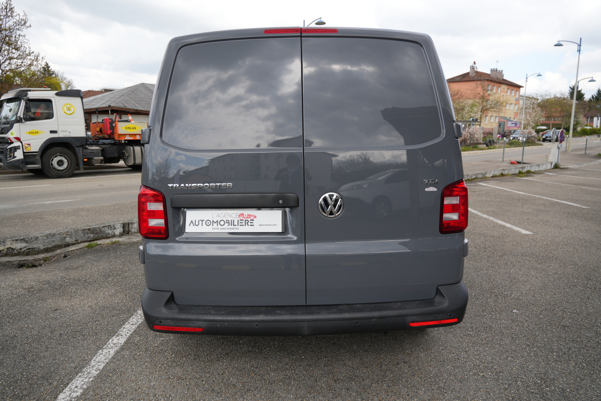 Volkswagen Transporter — 8