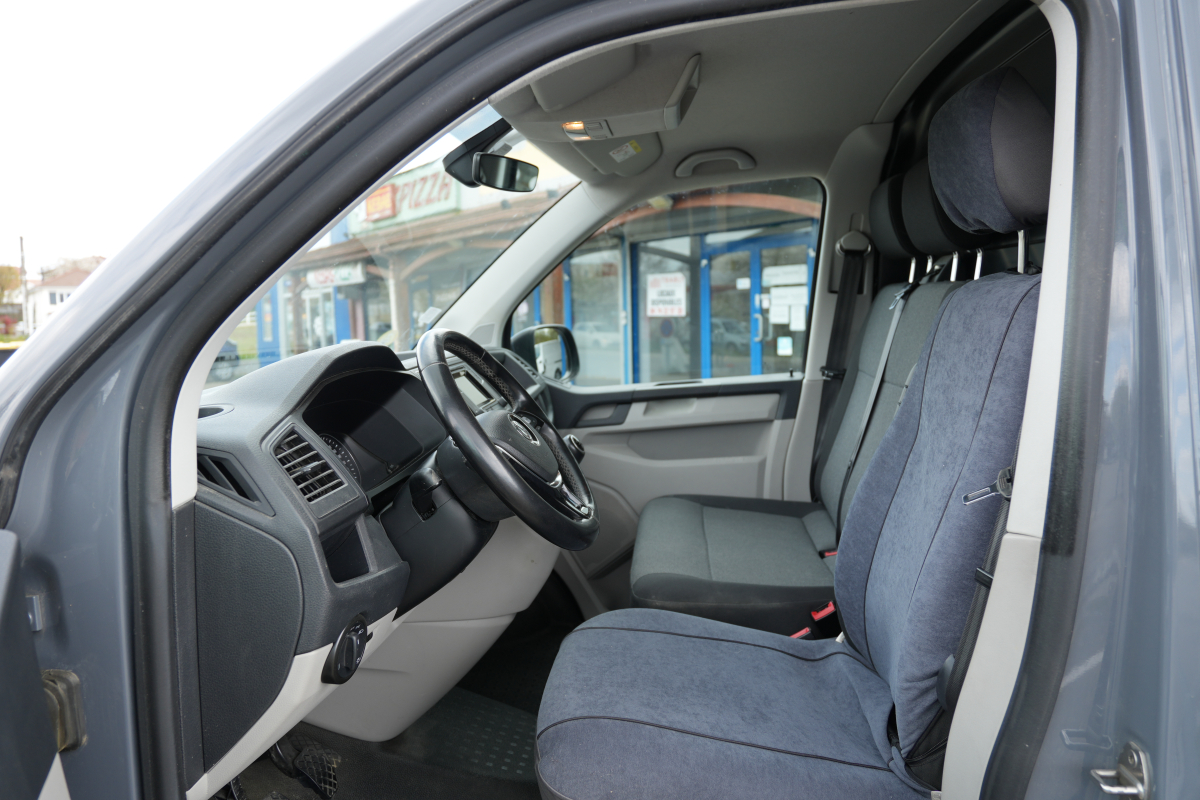 Volkswagen Transporter — 31