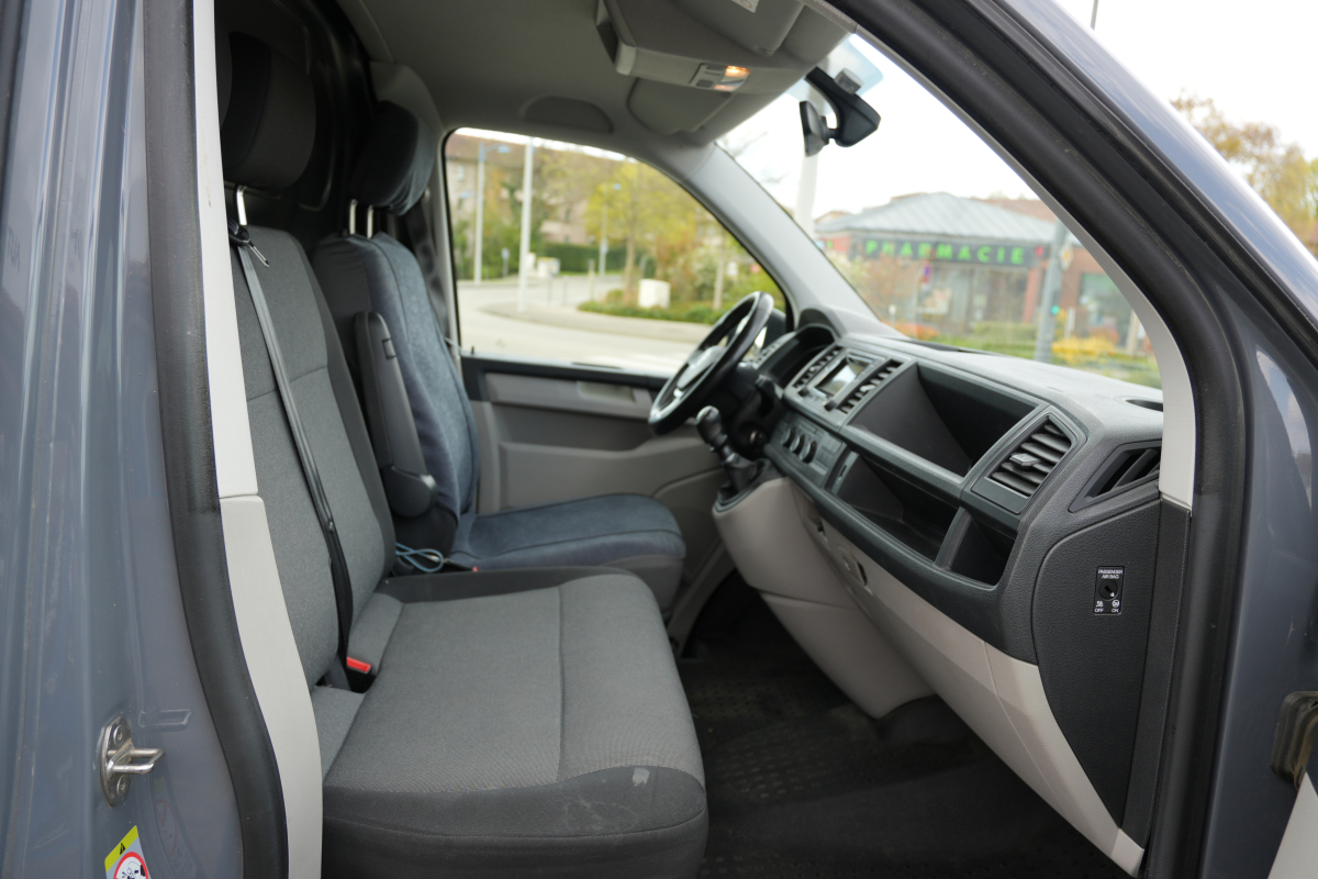 Volkswagen Transporter — 33