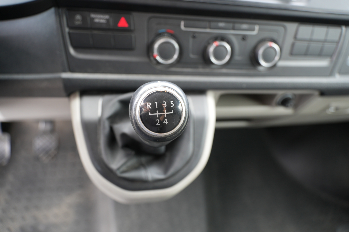 Volkswagen Transporter — 27