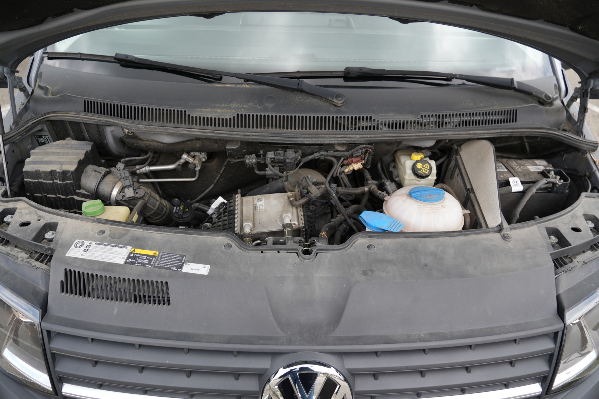 Volkswagen Transporter — 40