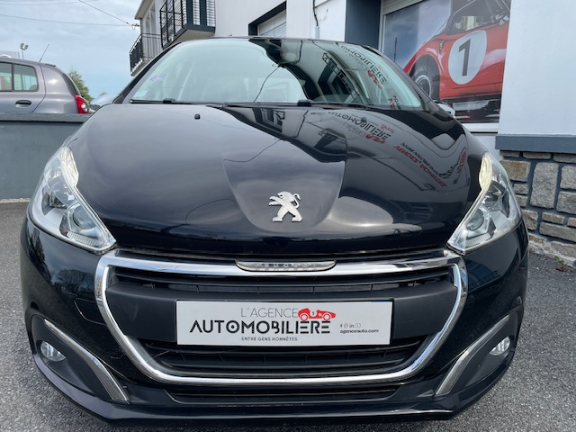 Peugeot 208 — 5