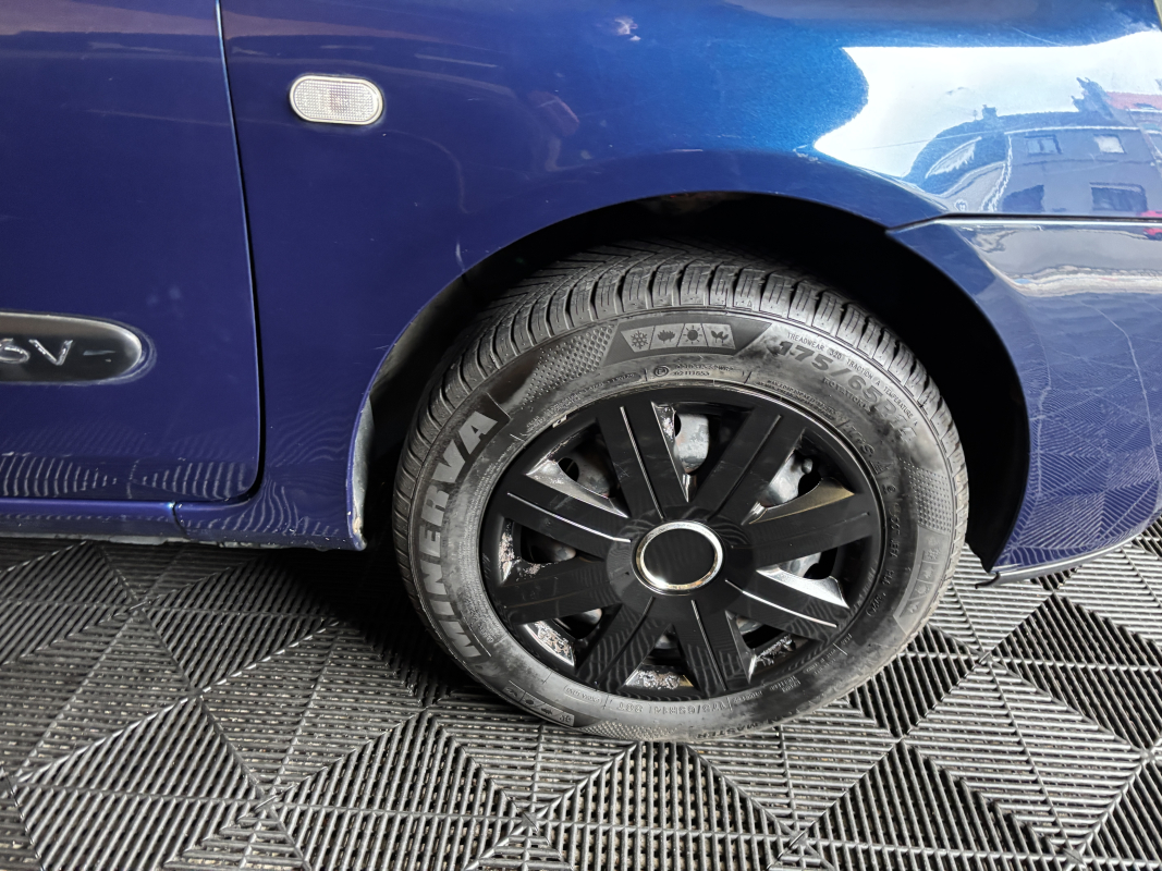 Renault Clio — 25