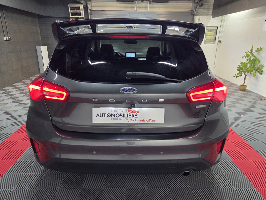 Ford Focus — 6