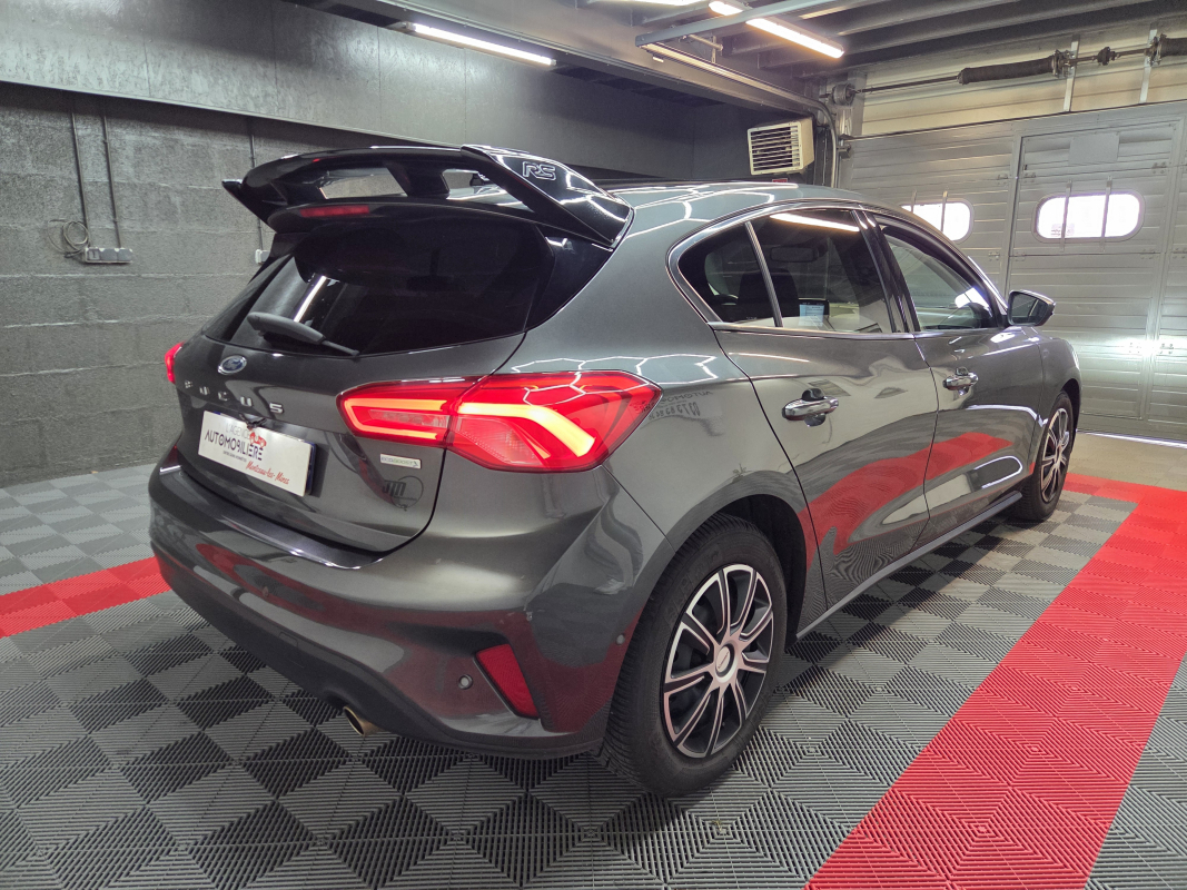 Ford Focus — 5