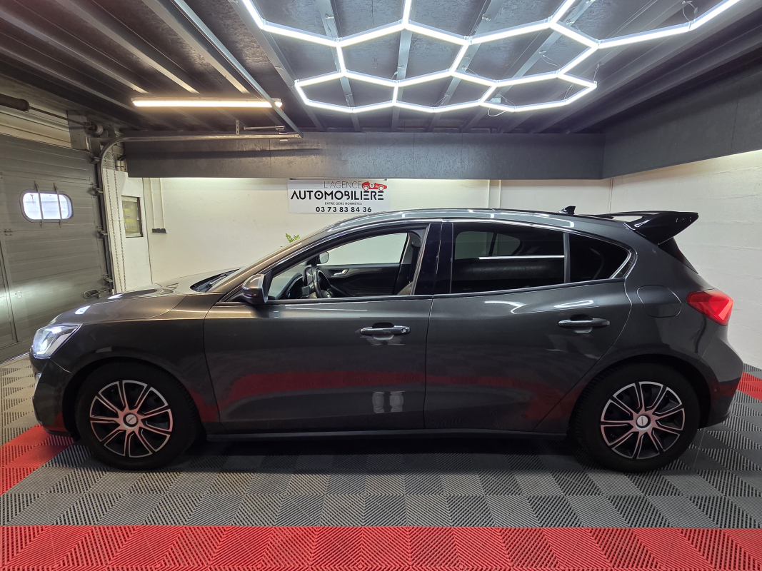 Ford Focus — 8