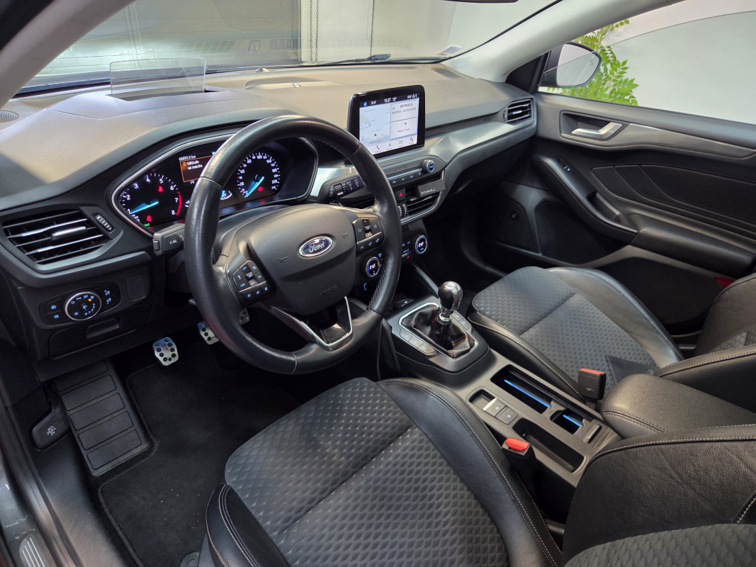 Ford Focus — 12