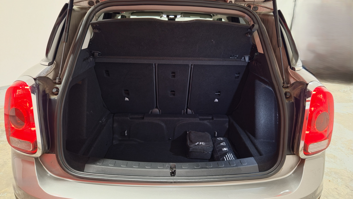 Mini MINI COOPER IV (F66) — 8