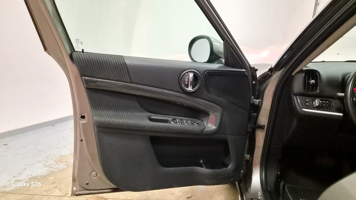 Mini MINI COOPER IV (F66) — 13