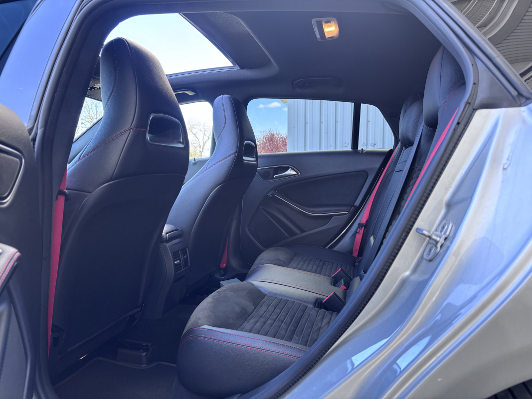 Mercedes Classe CLA — 18