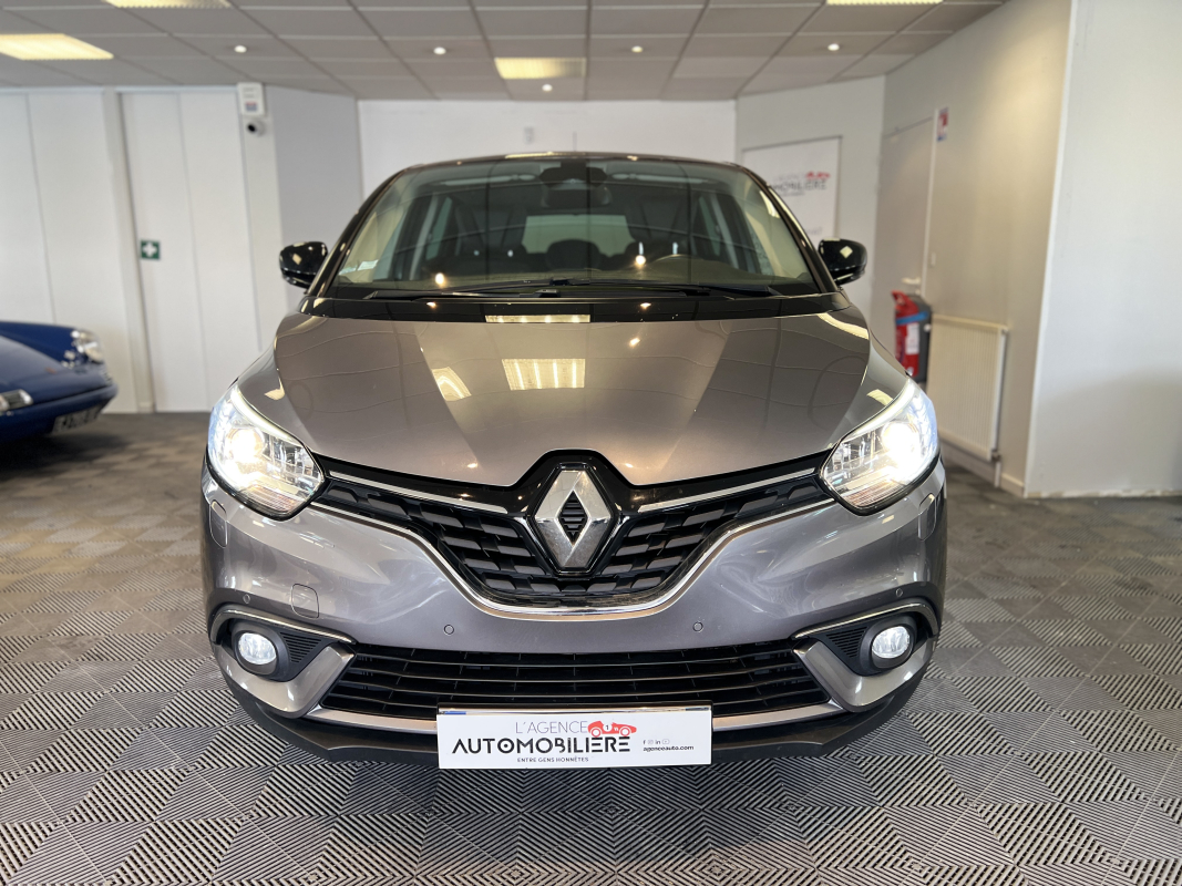 Renault Scenic — 19