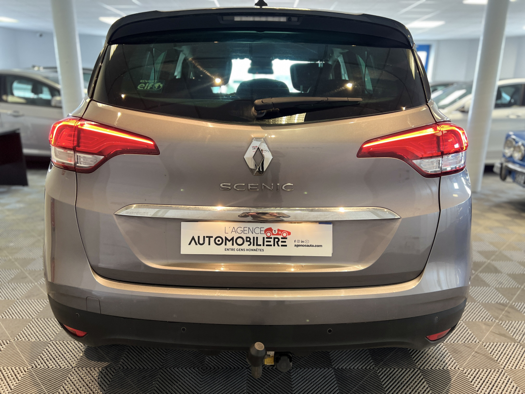 Renault Scenic — 17