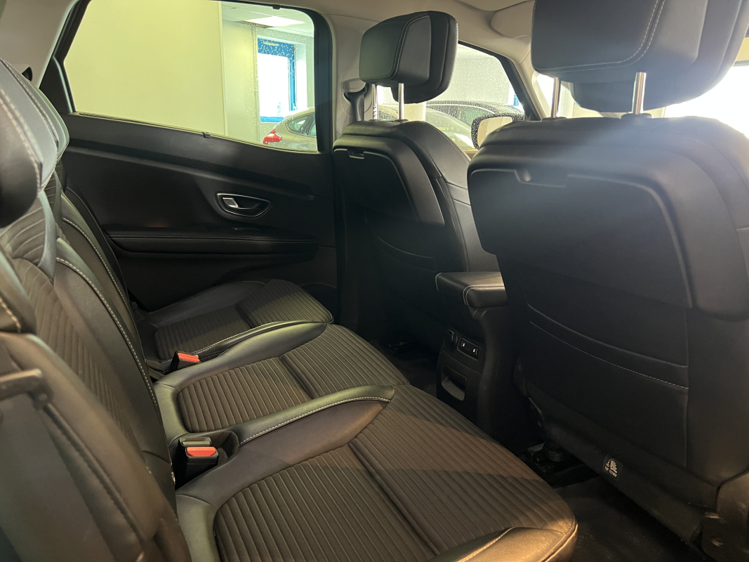 Renault Scenic — 11