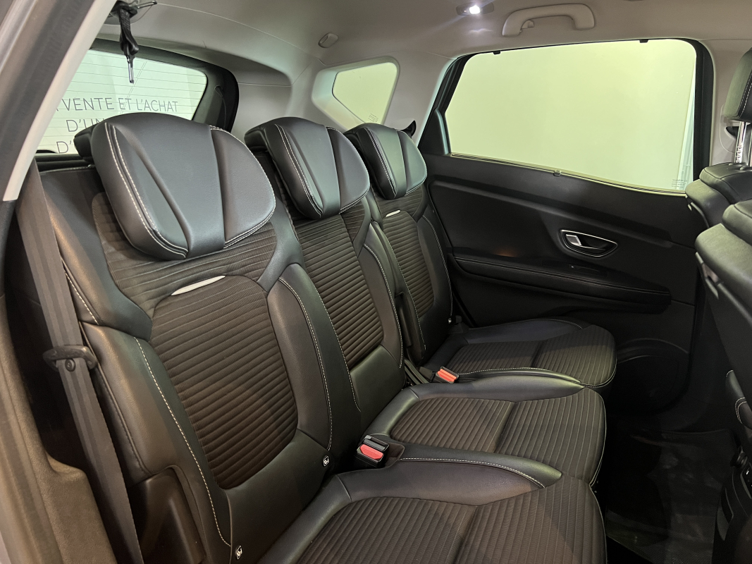 Renault Scenic — 13