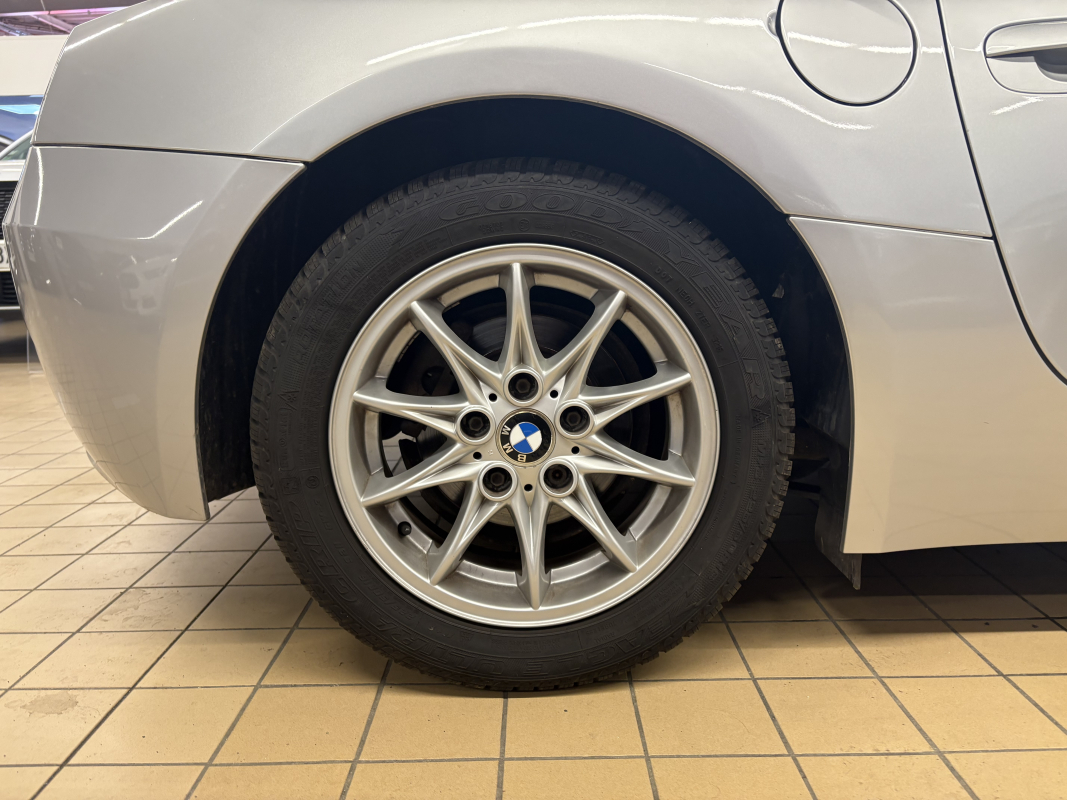Bmw Z4 — 28