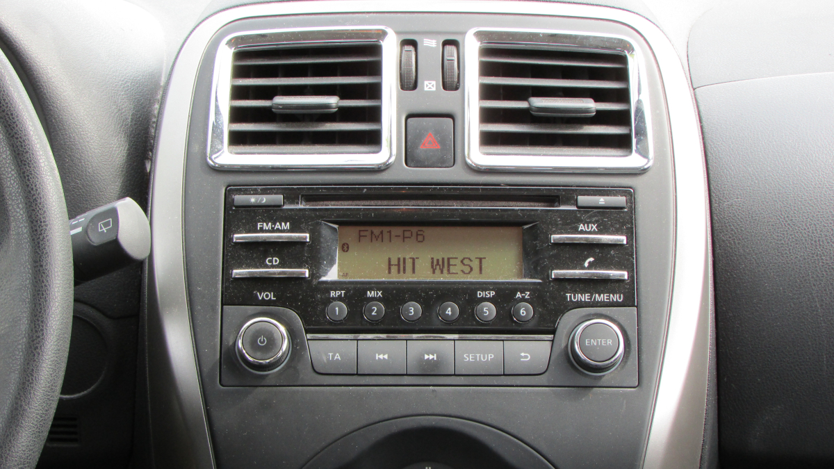 Nissan Micra — 15