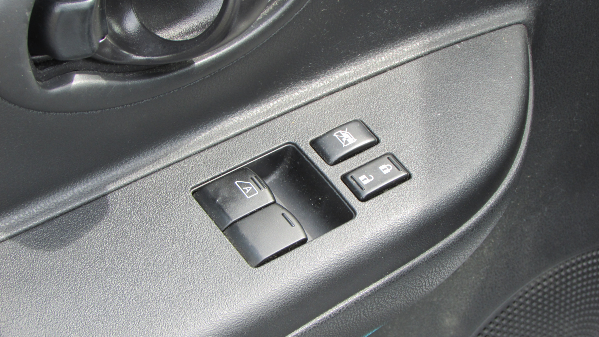 Nissan Micra — 17