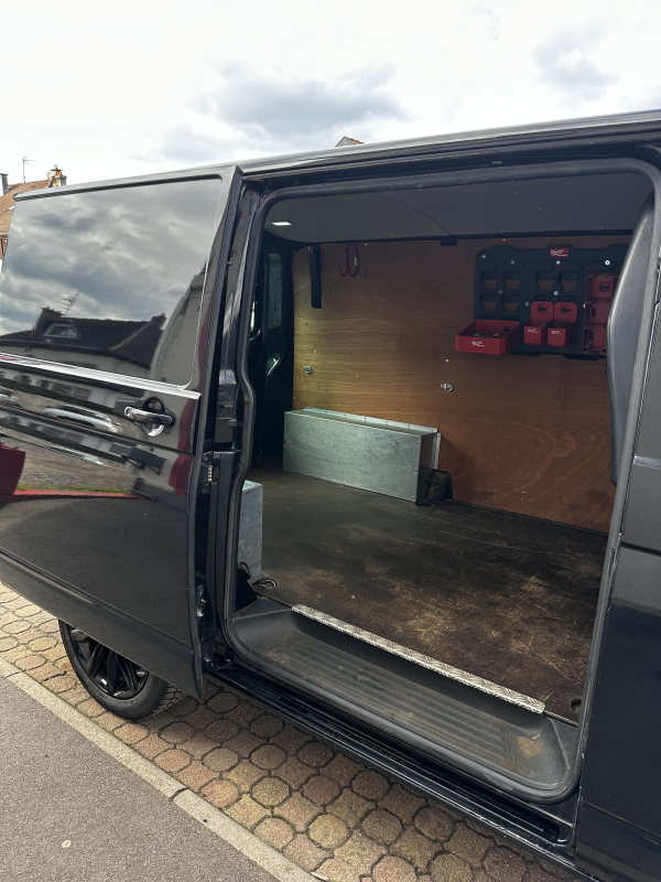 Volkswagen Transporter — 19