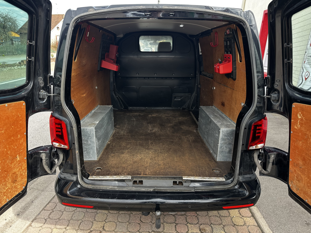 Volkswagen Transporter — 20