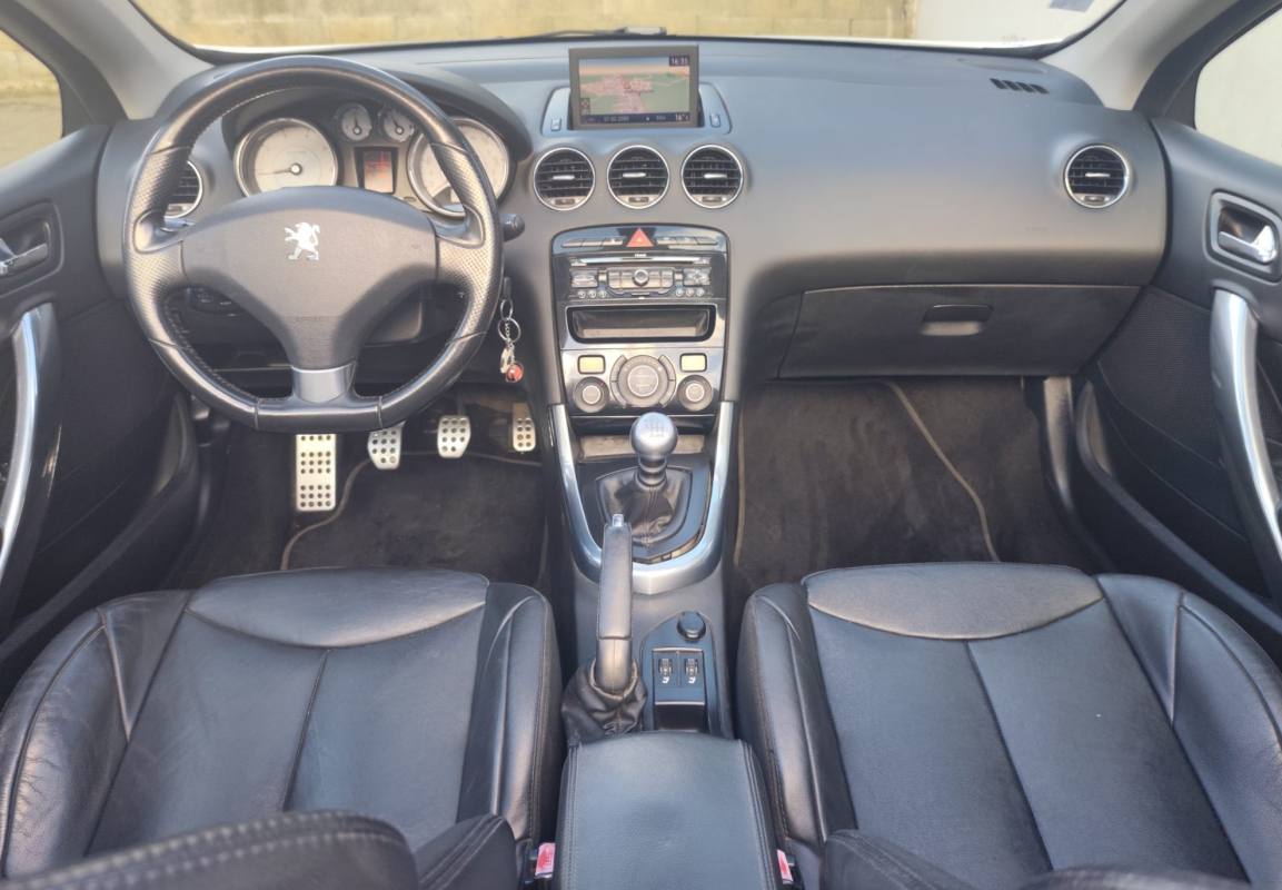 Peugeot 308 CC — 11