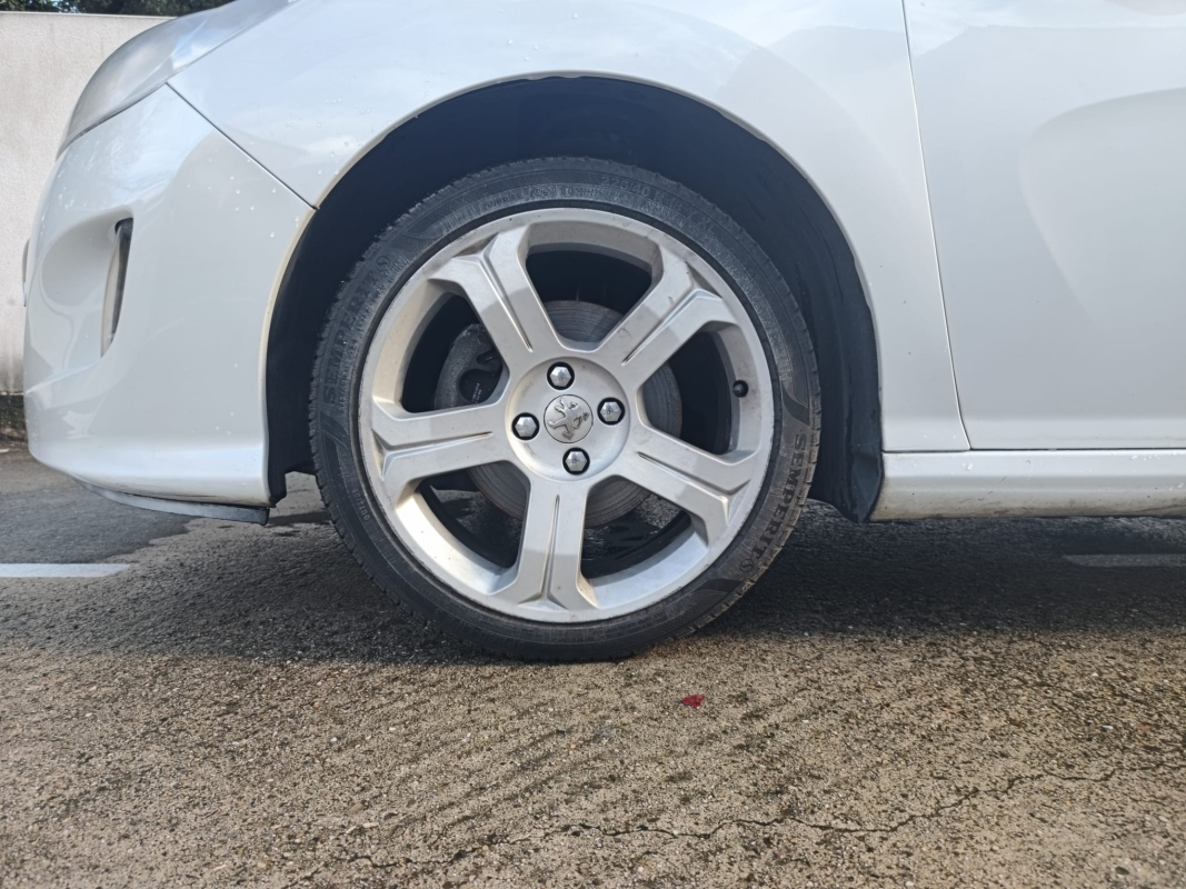 Peugeot 308 CC — 26