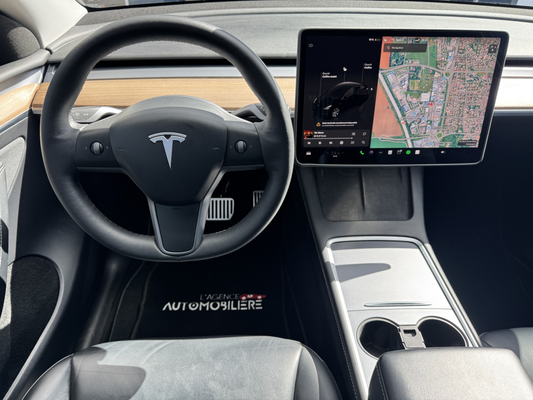 Tesla Model Y — 9
