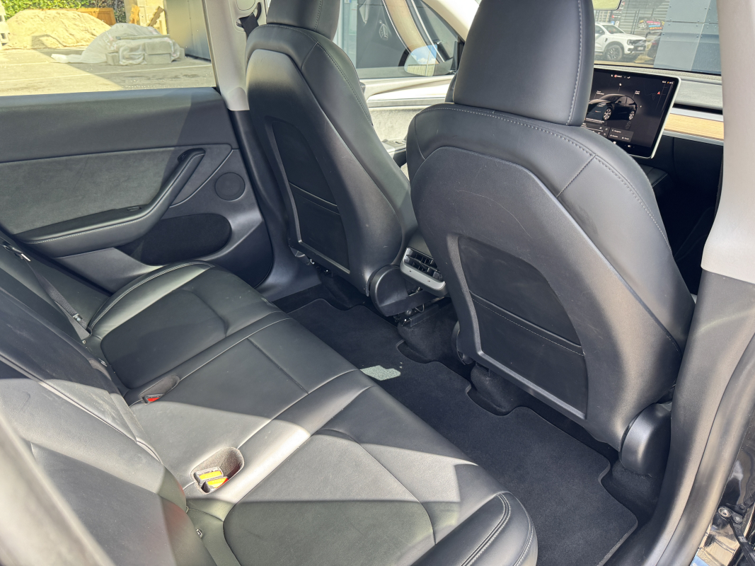 Tesla Model Y — 22