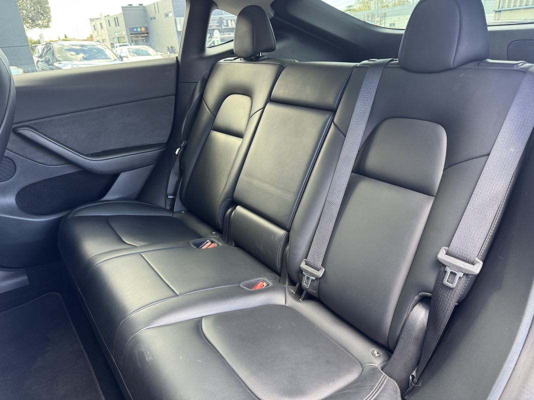 Tesla Model Y — 18