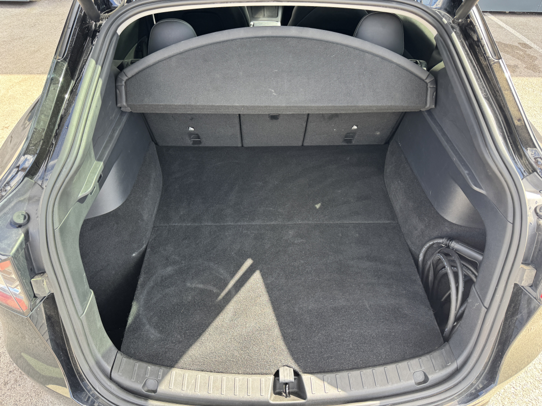 Tesla Model Y — 20