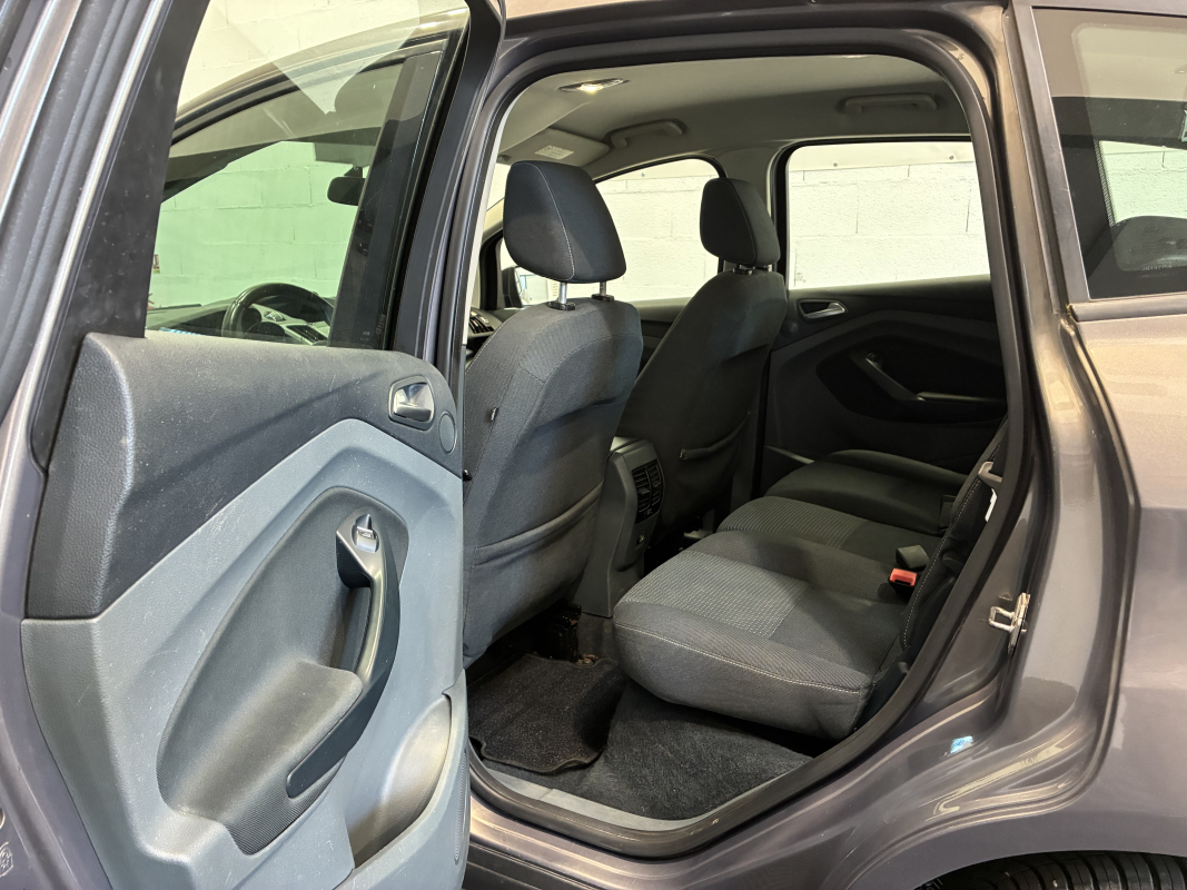 Ford C-Max — 14