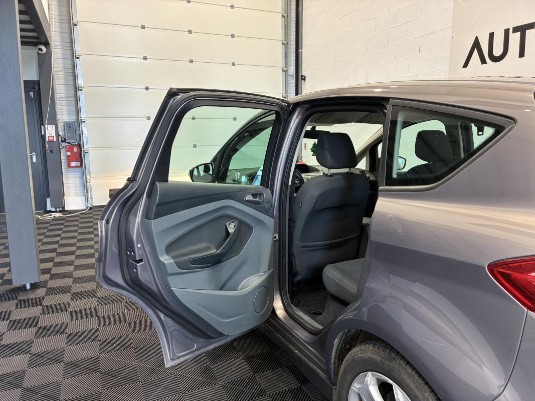 Ford C-Max — 13